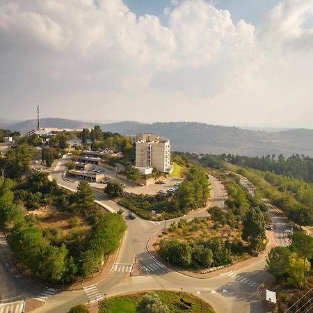 Pisgat שורש מראה חיצוני תמונה